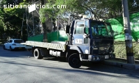 Servicio de grúa las 24 horas al día.
