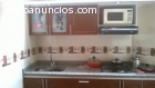 VENDO HERMOSA CASA DE TRES PISOS.