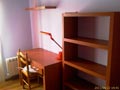 OVIEDO, HABITACION EXTERIOR PARA CHICA ESTUDIANTE. Tlef: 677686516