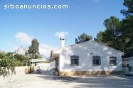 ocasion finca con balsa y pozo y parking