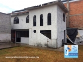Amplia casa céntrica en venta en Chalco