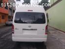 Toyota Hiace GL 15 pasajeros 2013