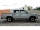 nissan doble cabina 2010