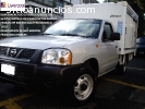 Nissan NP300 con caja seca 2013