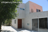 SE VENDE HERMOSA CASA EN QUERÉTARO CON B