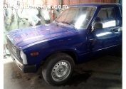 Vendo Camioneta Toyota Hilux 84