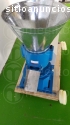 Maquina Meelko pellets con madera 200